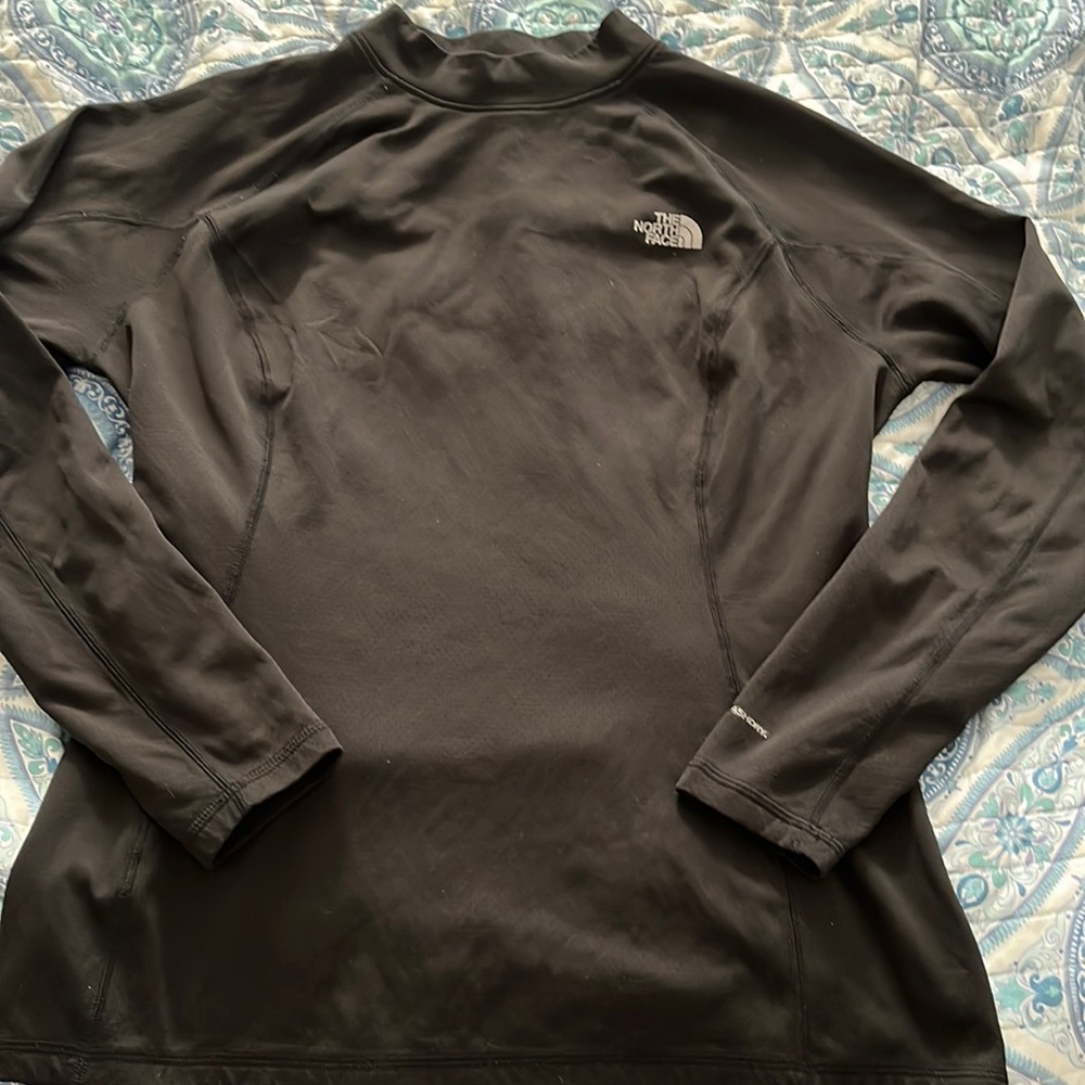Women’s Large North Face top
